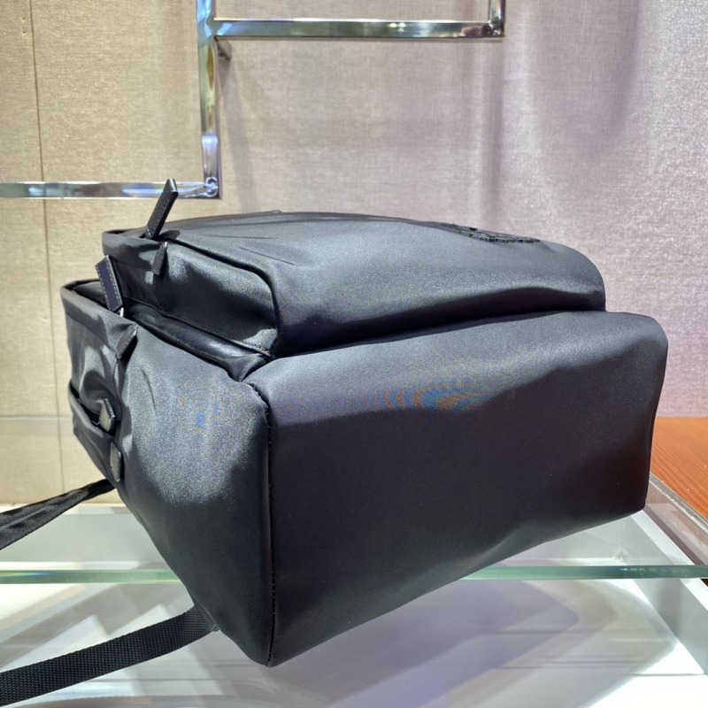 Pra*a backpacks